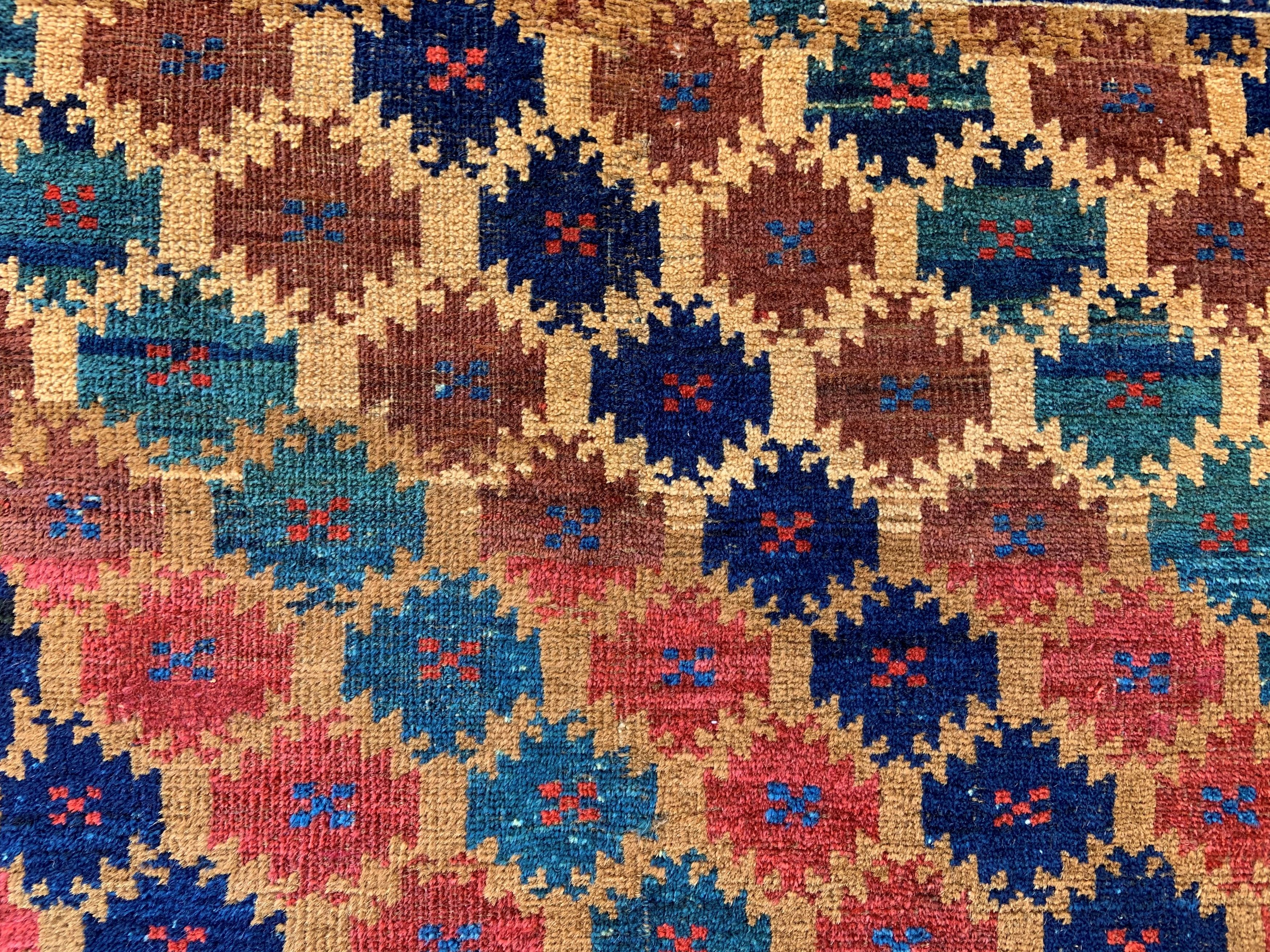 to Brian MacDonald Antique Rugs & Carpets