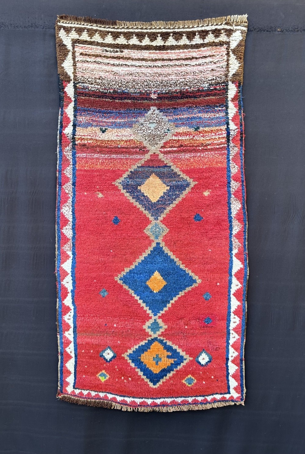 antique gabbeh loribakhtiari tribes of kohkiluyeh luristan west persia